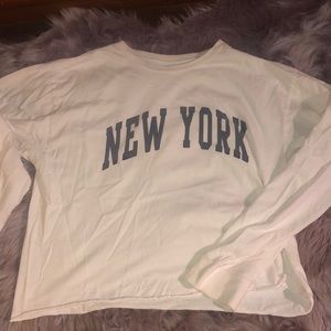 Brandy Melville New York long sleeve (no flaws)
